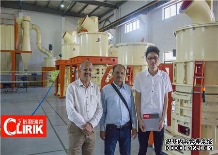 Sri Lanka customers visit the powder grinder machine workshop